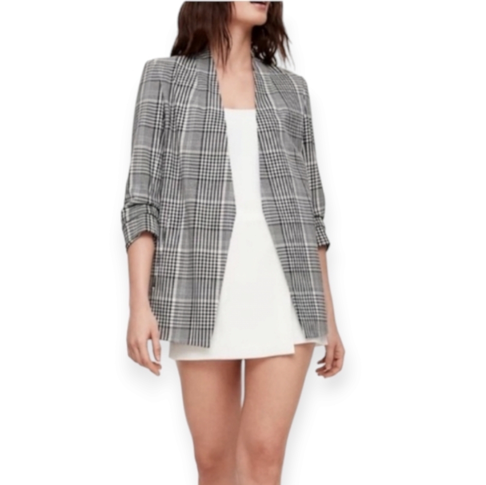 Aritzia Babaton Power Hip Blazer Black White Plaid Houndstooth Crepe Size 4
